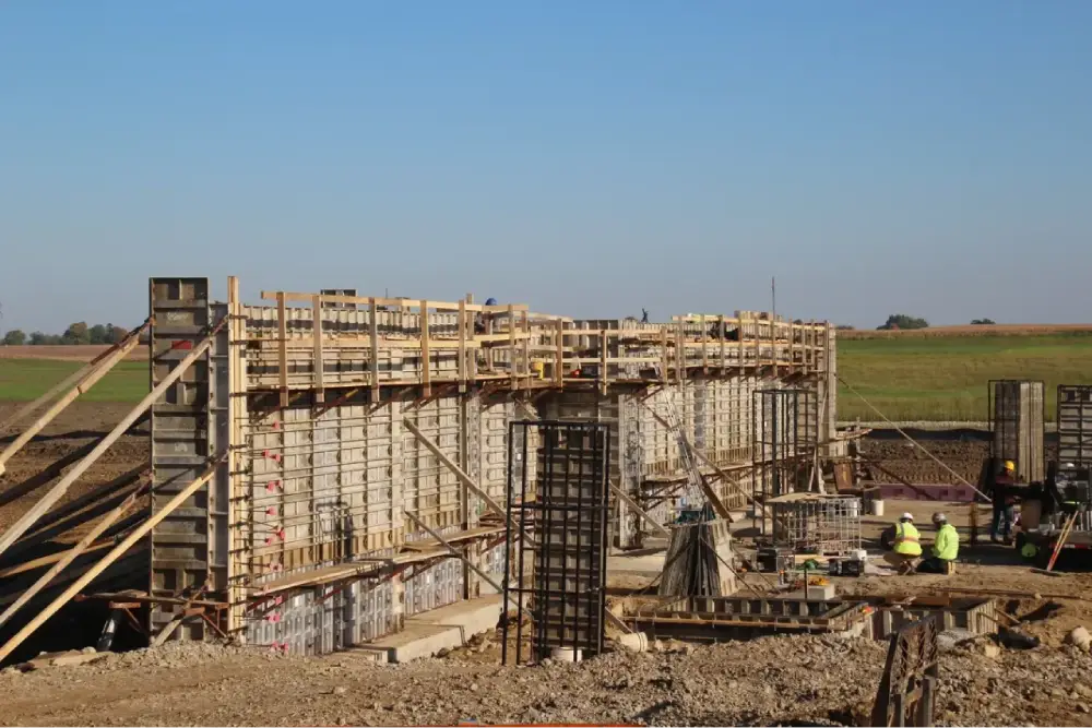 Base Construction with Large Walls Base Construction with Large Walls